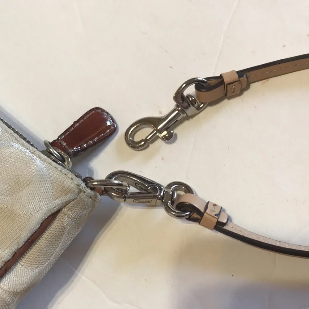 Rare Coach Y2K Demi Signature Monogram Mini Bag Vintage Baguette White Ivory 00‘ - Picture 11 of 17